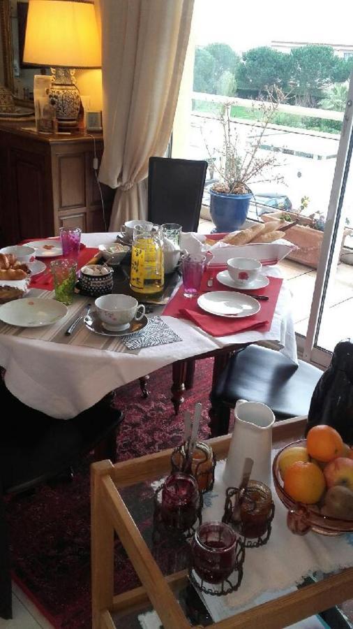 Acomodação com café da manhã  Pascal Francesca Antibes