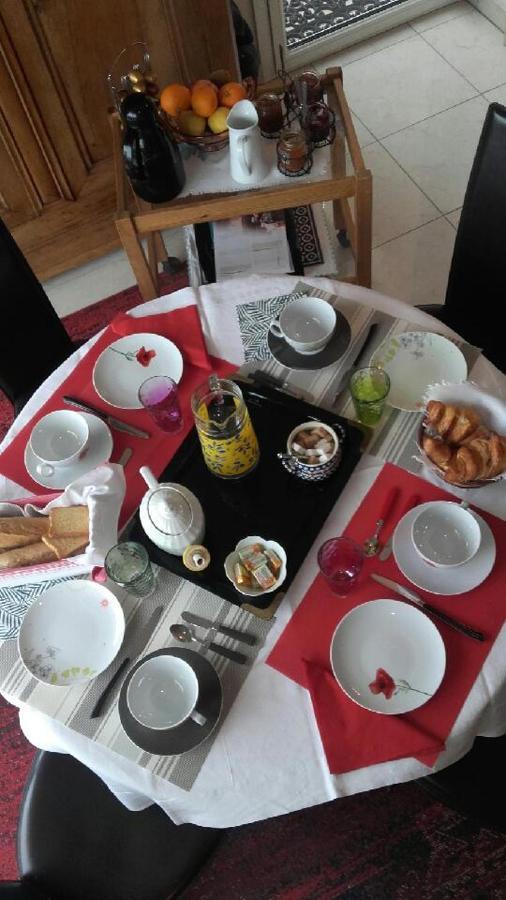 Acomodação com café da manhã  Pascal Francesca *